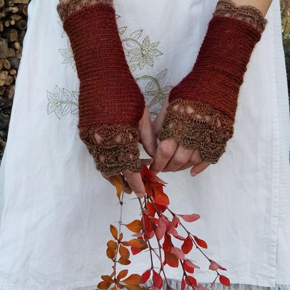Golden Calvados Medium Fingerless Gloves brick and cinnamon. - Picture 4 of 4